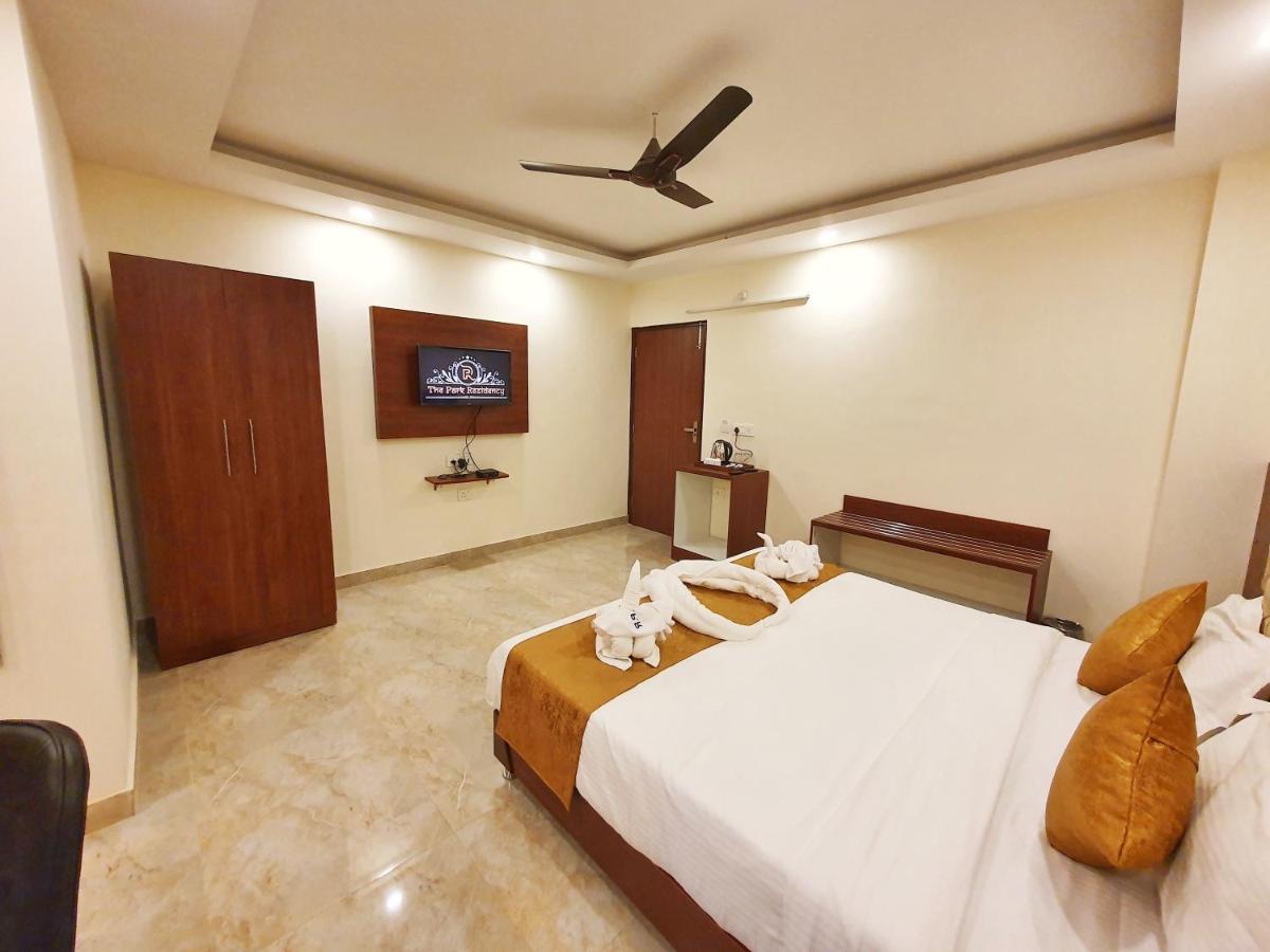 The Park Residency Hotel Dehradun Exterior foto